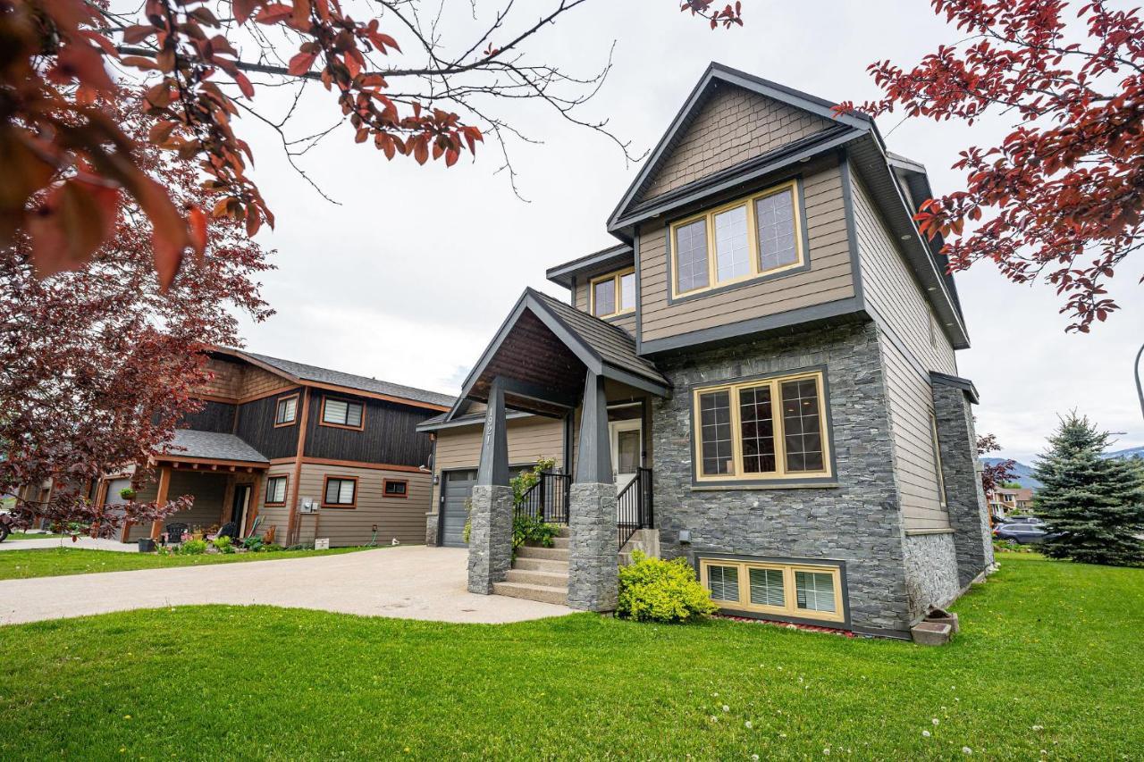 Aspen Lodge By Revelstoke Vacations Exteriér fotografie