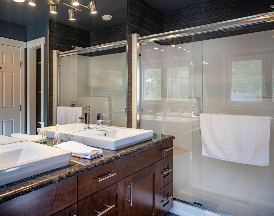 Aspen Lodge By Revelstoke Vacations Exteriér fotografie